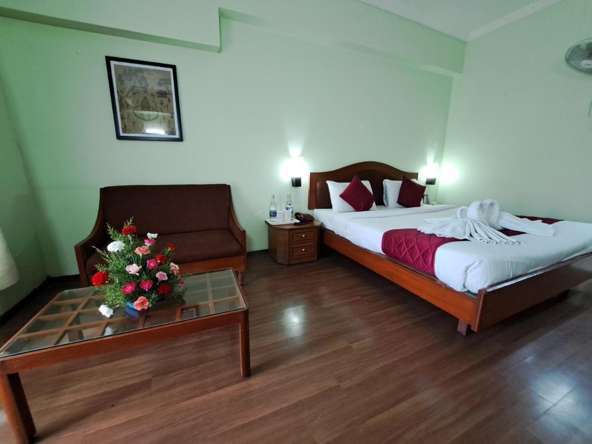Hotel Preethi Classic Towers Ooty Dış mekan fotoğraf